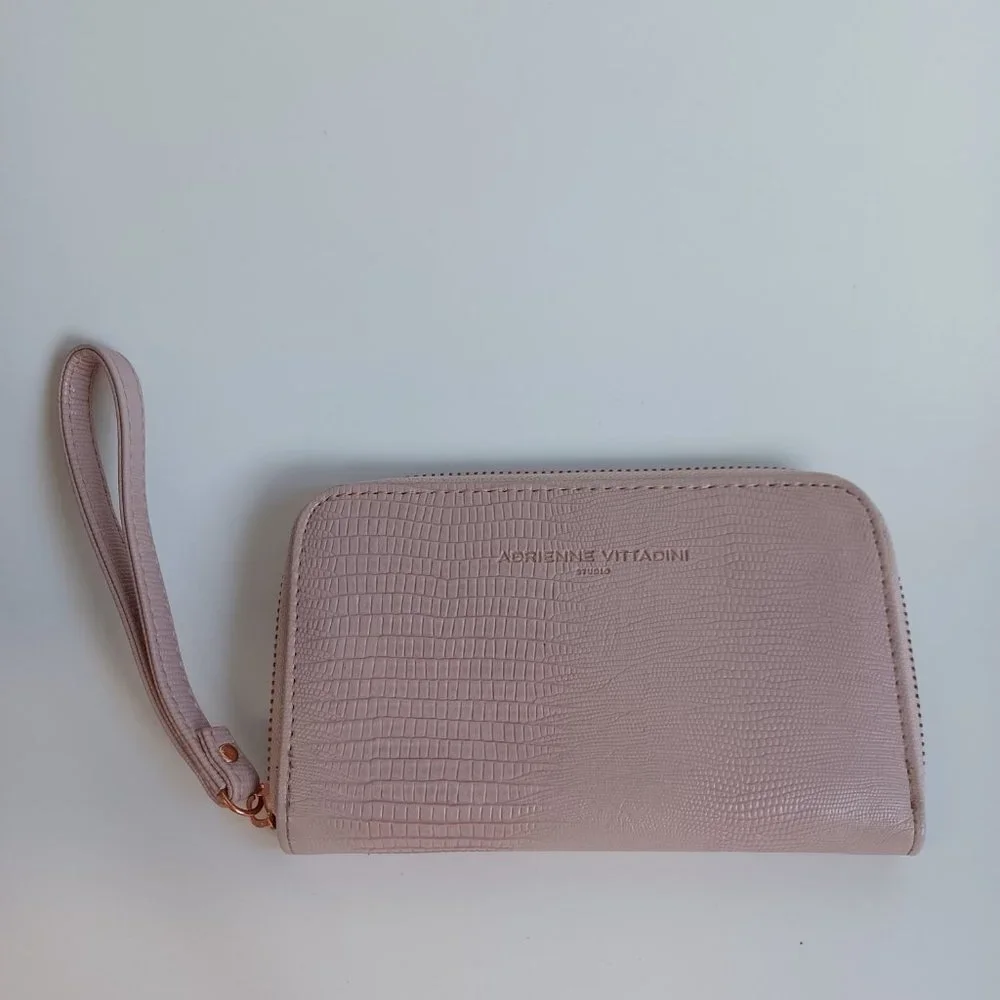 Adrienne Vittadini Wristlet Wallet Clutch Pouch Pale Dusty Pink Zip‎ Around